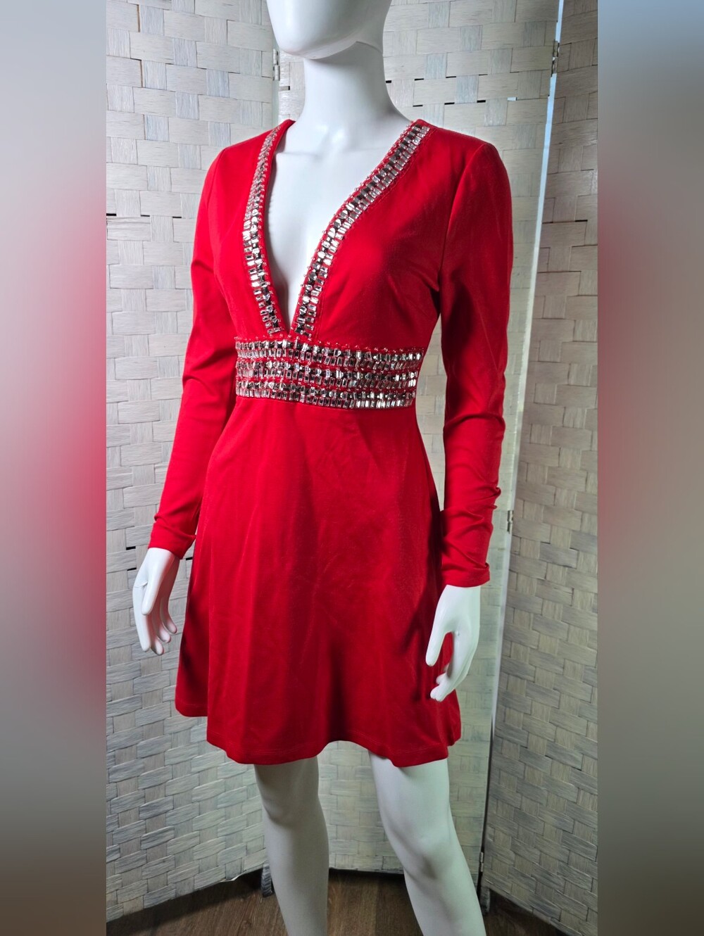 VENUS Red Long Sleeve V-Neck Dress
